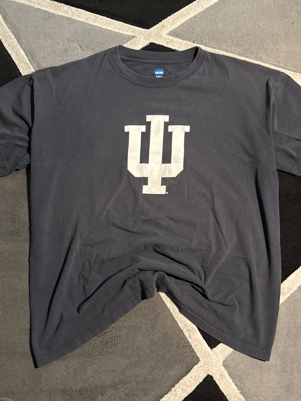 Indiana University NCAA distressed black cotton t-shirt